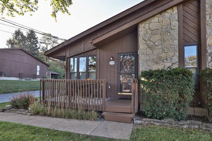 Property Photo: 2286 Joshua Circle OH 45044