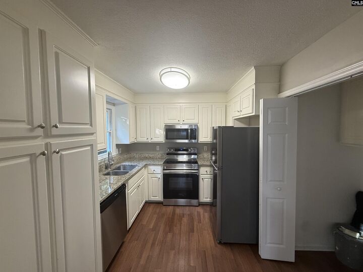 Property Photo: 340 Avery Place SC 29212
