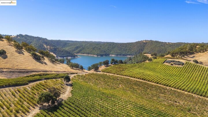 Property Photo: 8055 Airola Rd CA 95247
