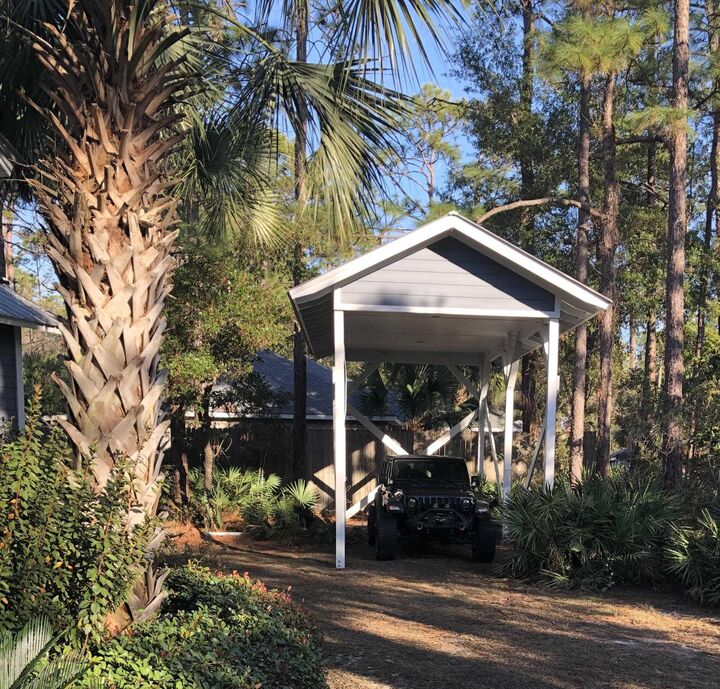 Property Photo: 611 Amelia Lane FL 32459