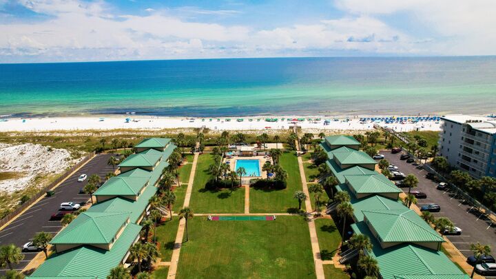 Property Photo: 1530 SE Miracle Strip Parkway 103B FL 32548
