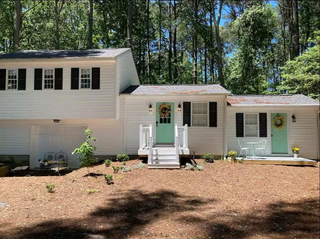 Property Photo: 28109 Alicato Rd VA 23421