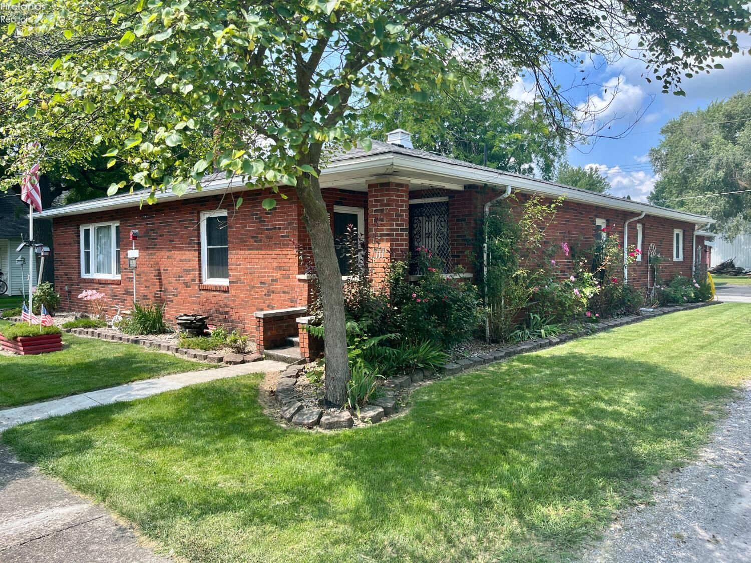 Property Photo: 111 E Sugar Street OH 45856