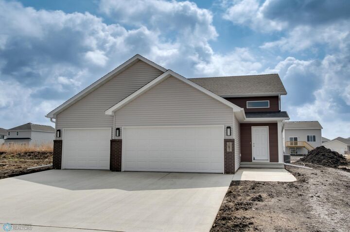 6093 Martin Lane W  West Fargo ND 58078 photo