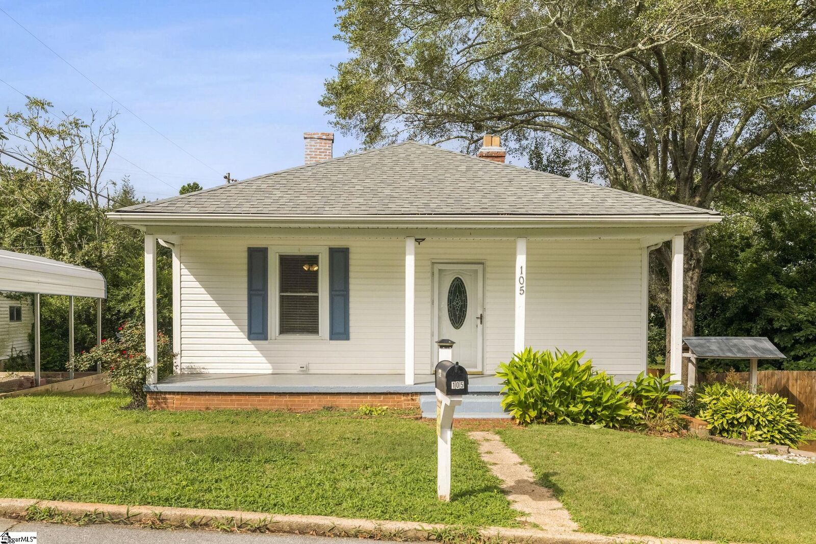 Property Photo: 105 Margaret Street SC 29640