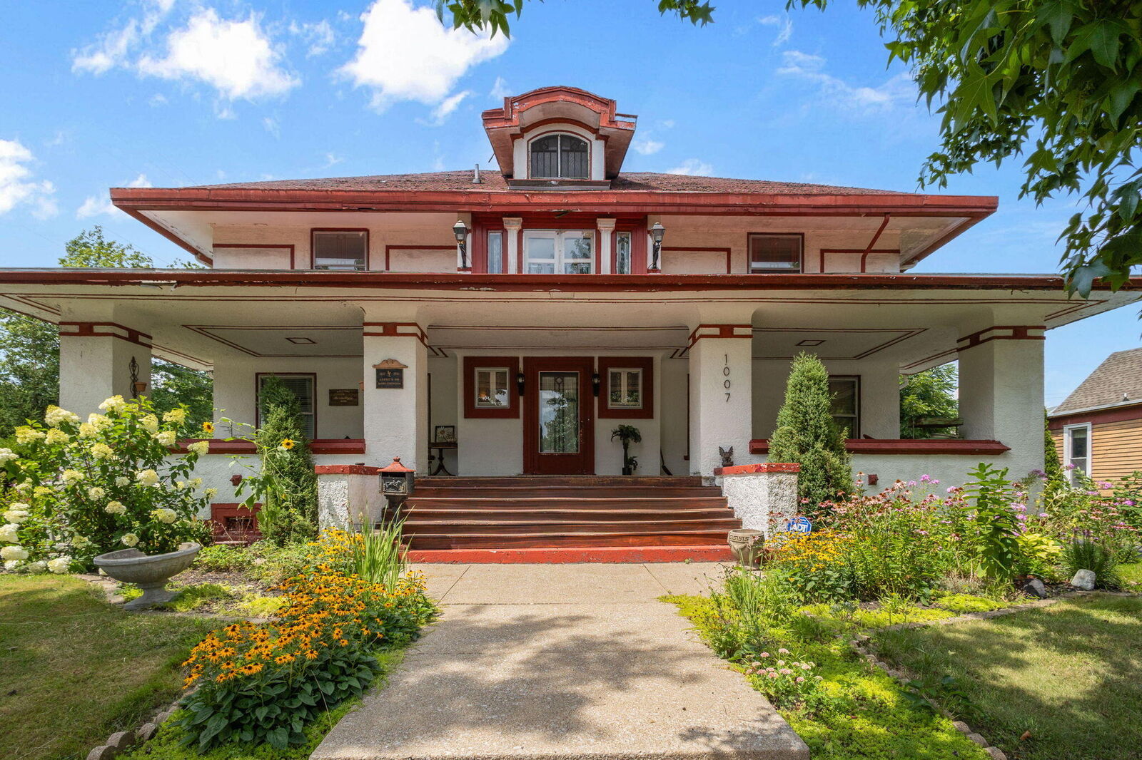 Property Photo: 1007 Harrison Street IN 46350