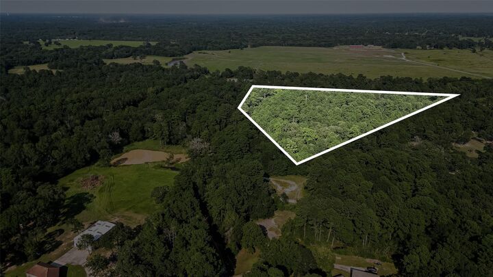 Property Photo: 40850 Country Forest Dr TX 77354