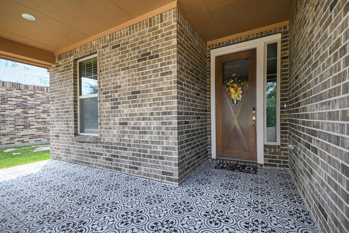 Property Photo: 18818 Lake Ridge Drive TX 77578