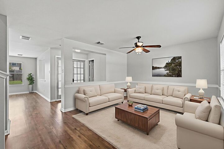 Property Photo: 7906 Owl Lane TX 77523
