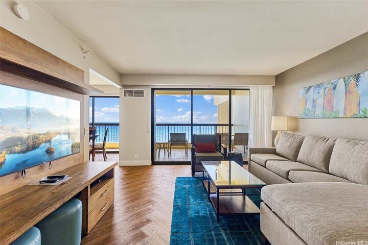 Property Photo: 2470 Kalakaua Avenue 2801 HI 96815