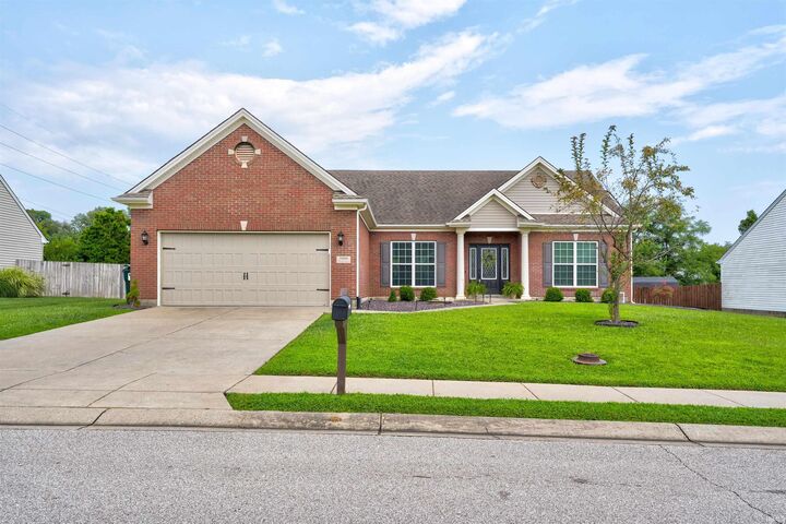 3006 Paradise Circle  Newburgh IN 47630 photo
