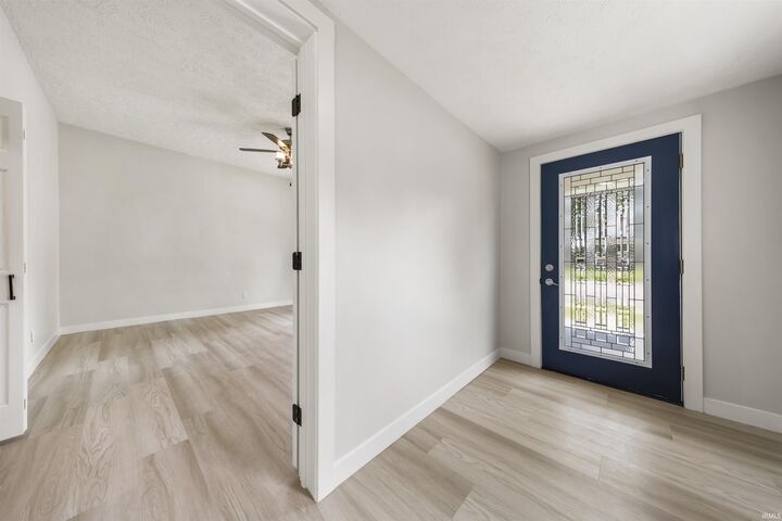 Property Photo:  824 E Riverside Drive  IN 47713 