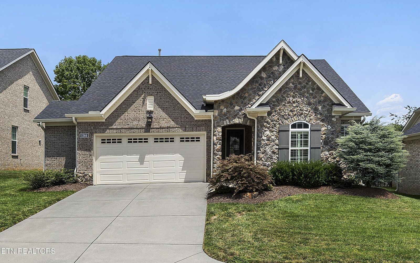 Property Photo: 1266 Loggerhead Lane TN 37932