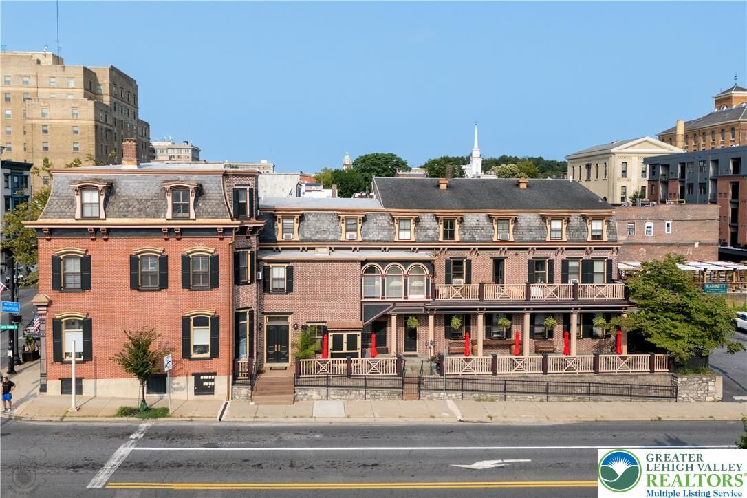 Property Photo:  101 Northampton Street 2  PA 18042 