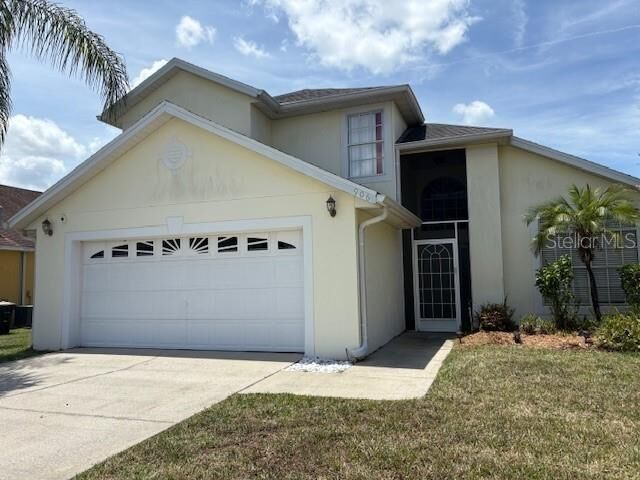 Property Photo: 906 Montana Avenue FL 33897