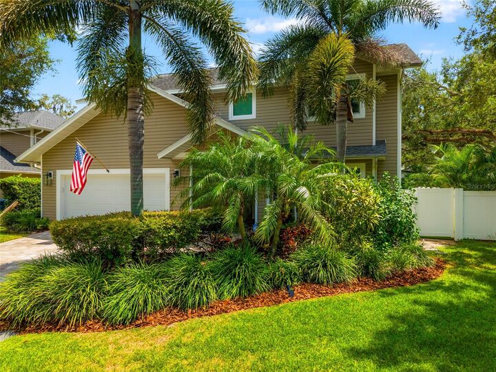 3114 W Coachman Avenue  Tampa FL 33611 photo