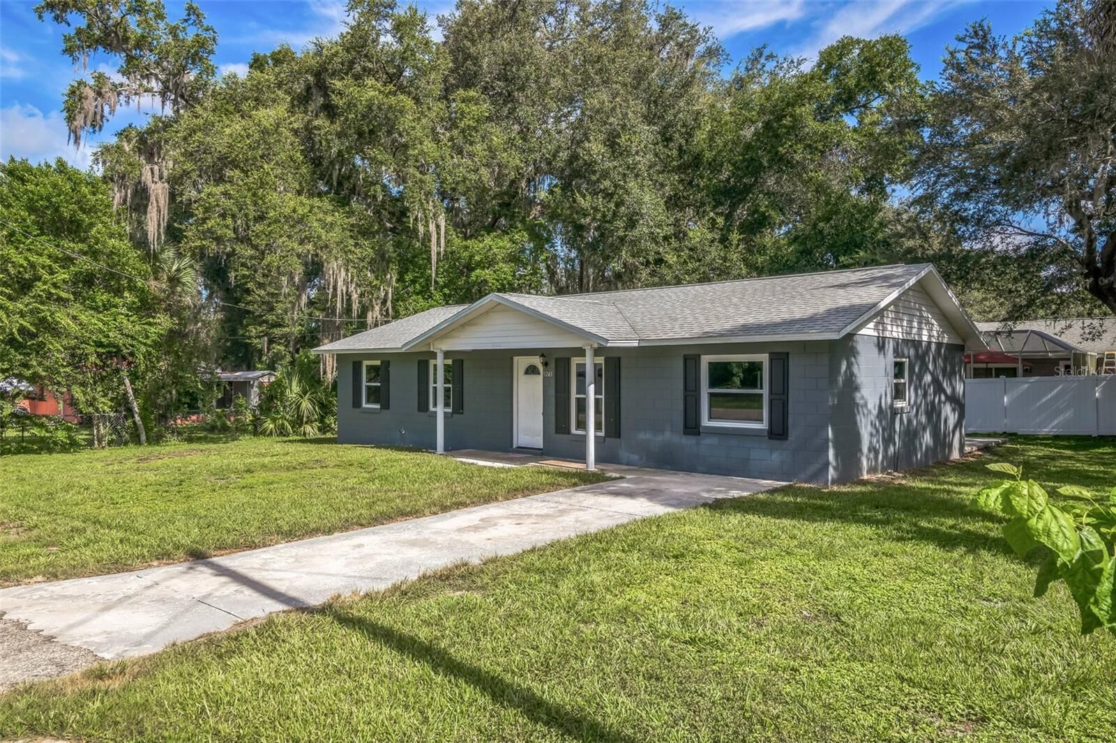 Property Photo:  5243 SE 114th Street  FL 34420 