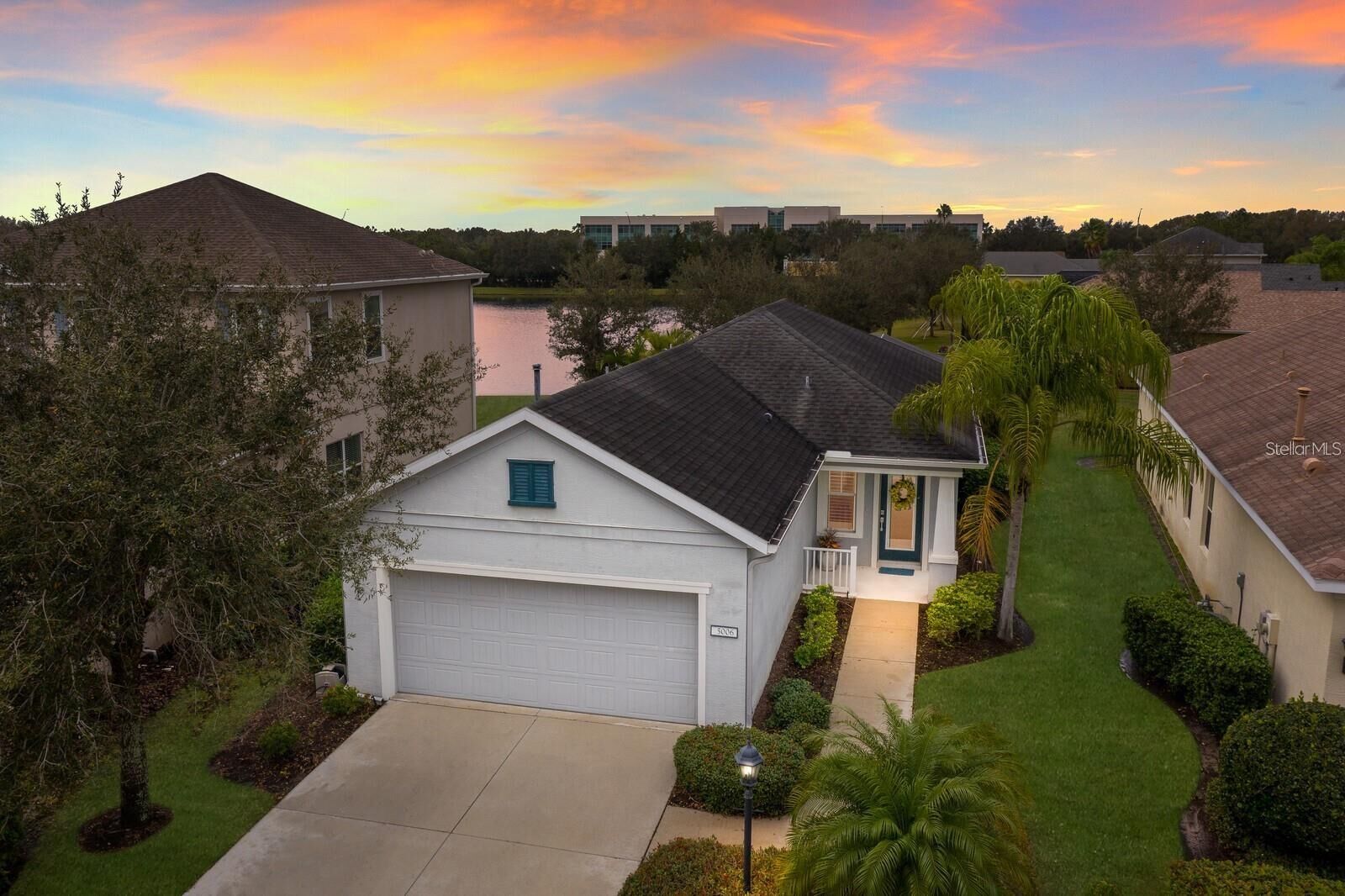 Property Photo: 5006 Boston Common Glen FL 34211