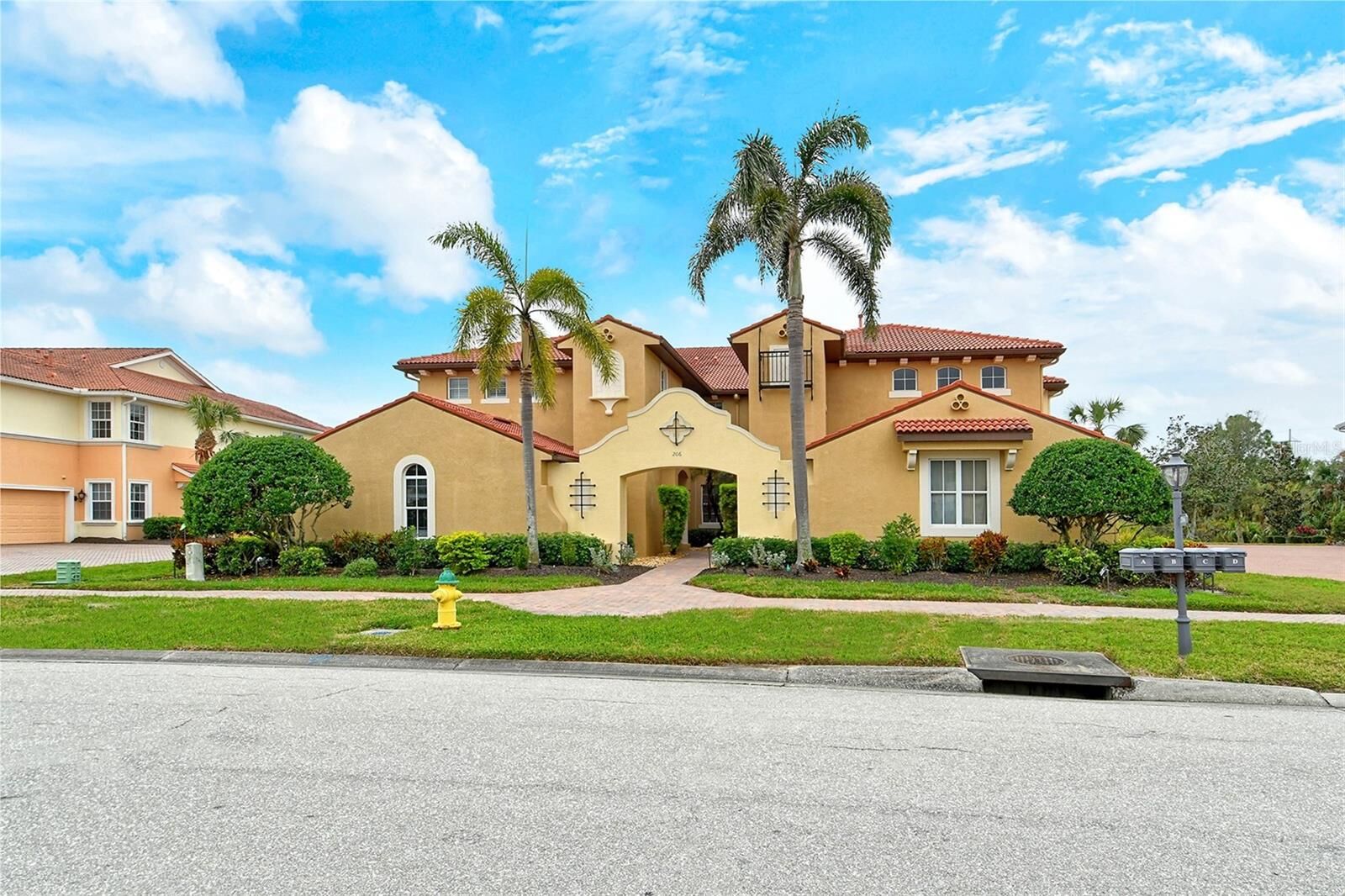 Property Photo: 206 Bella Vista Terrace 29B FL 34275