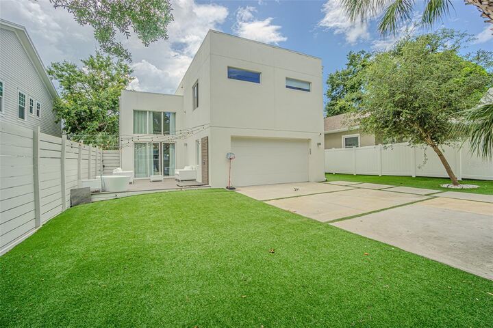 Property Photo: 651 12th Avenue S FL 33701