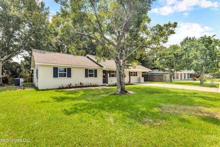 Property Photo: 2223 Popps Ferry Road MS 39532