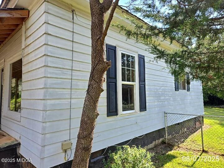 Property Photo: 28 Sixth Street GA 30223