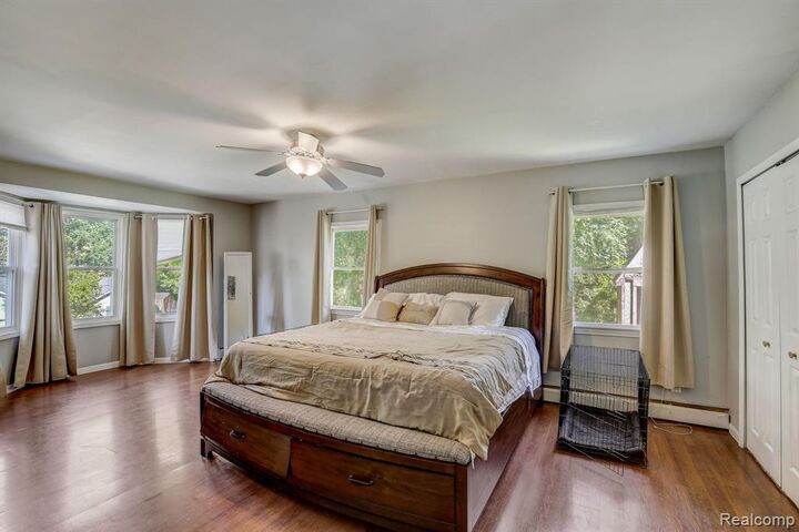 Property Photo:  8954 Woodlawn Avenue  MI 48348 3480 