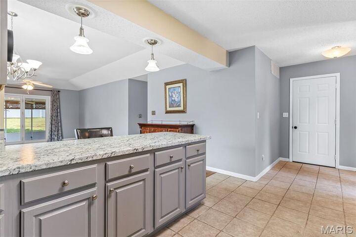 Property Photo: 313 W Green Tree MO 63640