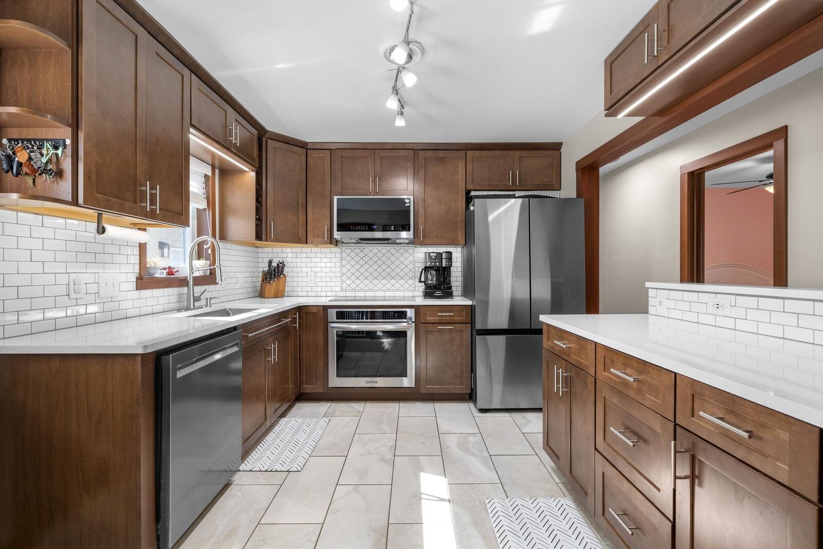Property Photo:  1936 NW 7th St  ND 58703 
