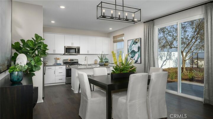 Property Photo:  2454 Gunner Ridge Way  CA 92377 