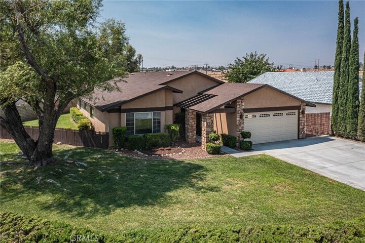 Property Photo:  18151 Deer Park Lane  CA 92395 