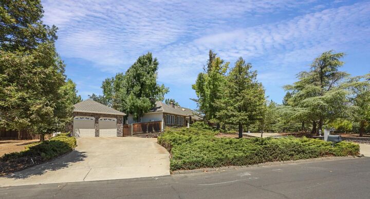 Property Photo: 2924 Terra Verde Lane CA 94561