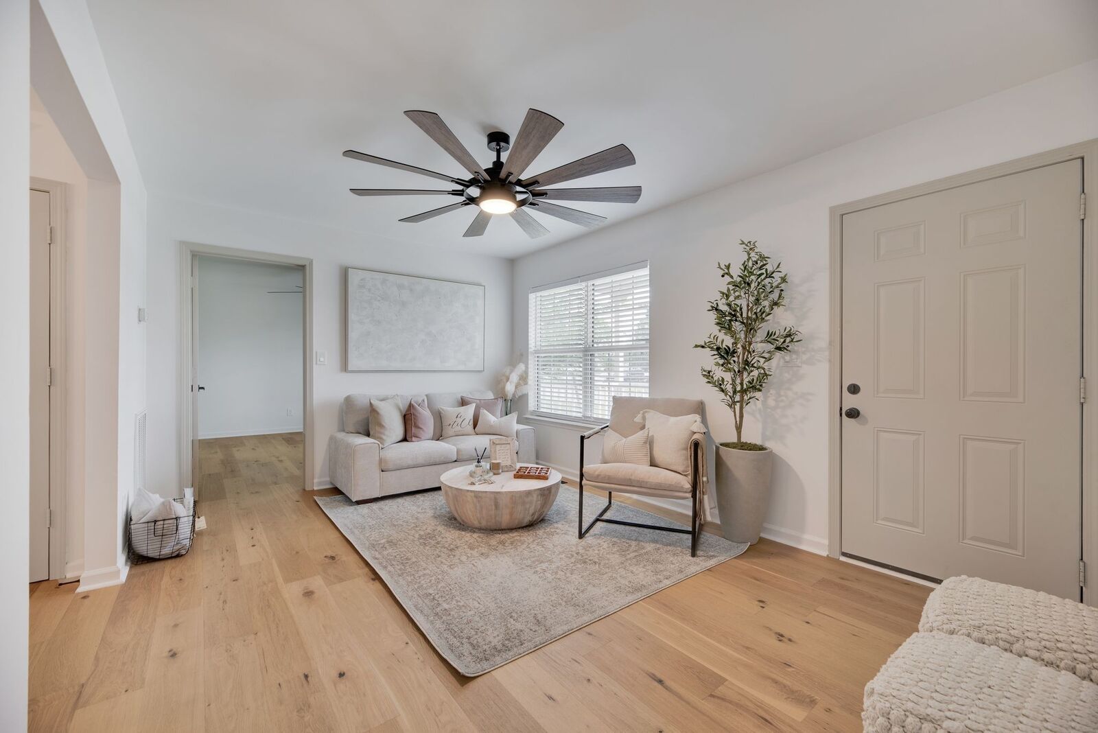Property Photo: 2504 Floyd Ave TN 37127