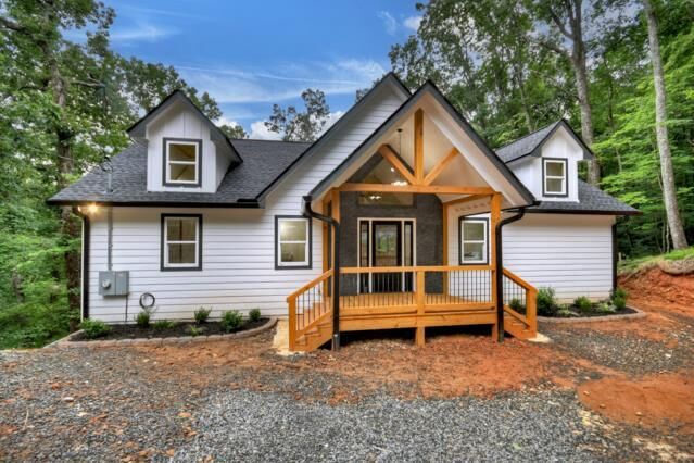 Property Photo:  1041 Mountain Oak Road  GA 30536 