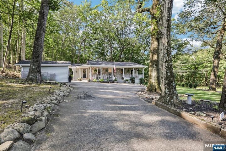 Property Photo:  90 Highland Street  NJ 07656 