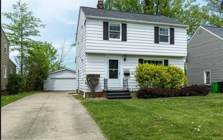 4521 Golfway Road  Cleveland OH 44121 photo