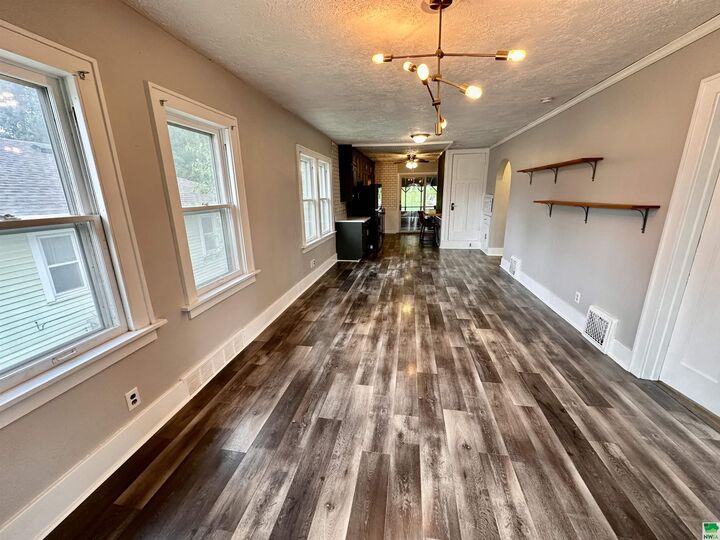 Property Photo:  1603 S Saint Aubin Street  IA 51106 