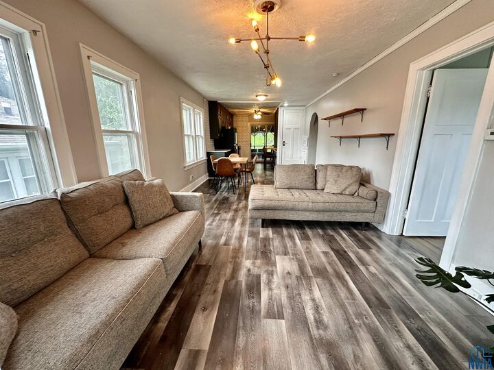 Property Photo: 1603 S Saint Aubin Street IA 51106