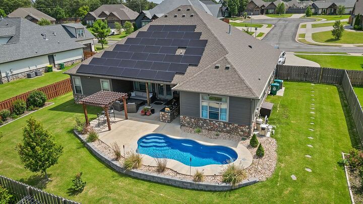 Property Photo:  3731 Bitterroot Street  AR 72712 