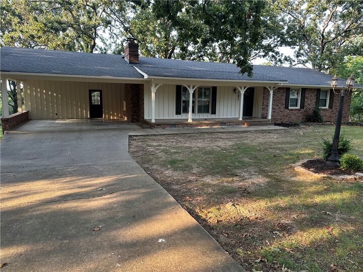 Property Photo: 207 Pleasant Avenue AR 72616