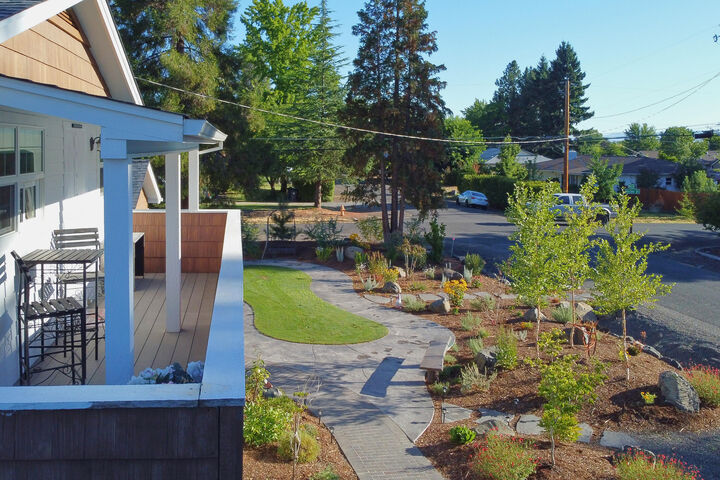 Property Photo: 2204 Meals Drive OR 97501