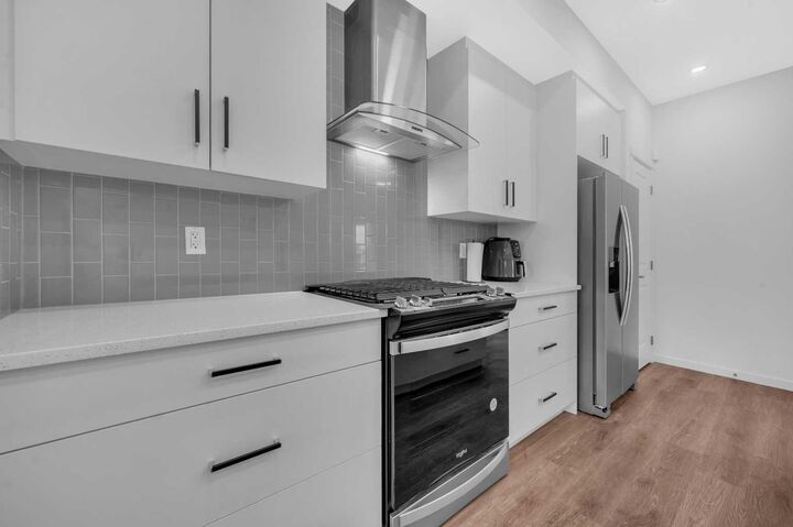 Property Photo:  132 Hotchkiss Gate SE  AB T3S 0G1 