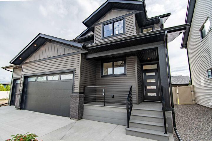 Property Photo: 39 Eaton Crescent AB T4P 3E2