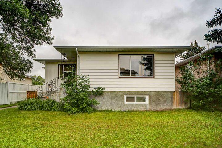 118 7 Avenue S  Lethbridge AB T1J 1H7 photo