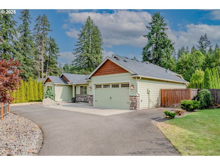Property Photo:  15003 NE 49th Ct  WA 98686 