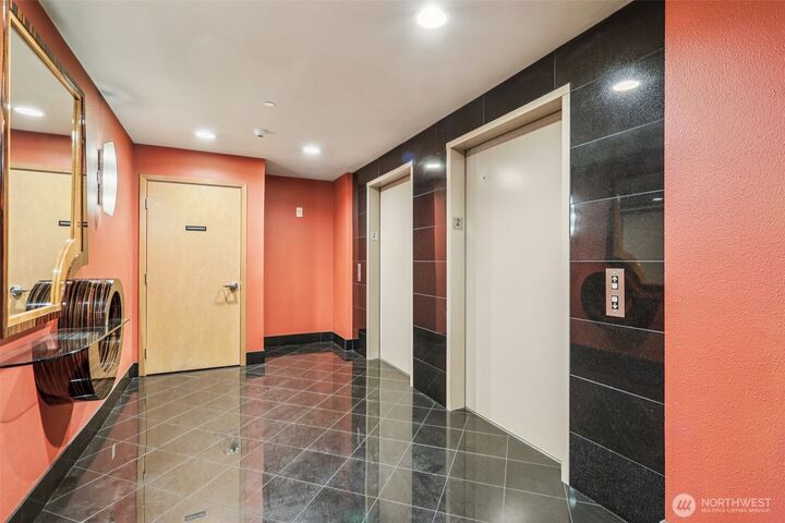 Property Photo:  1125 E Olive Street 206  WA 98122 