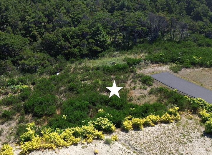 Property Photo:  1501  Beach Glass Lane  WA 98595 