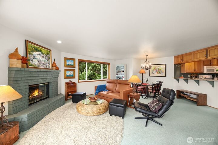 Property Photo: 603 7th Avenue N A301 WA 98020