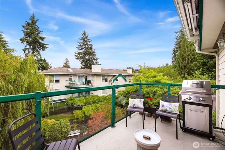 Property Photo: 603 7th Avenue N A301 WA 98020