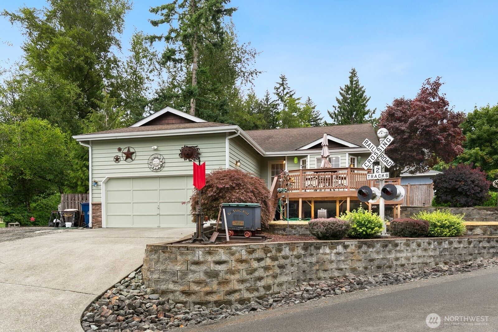 Property Photo:  7505  52nd Place NE  WA 98271